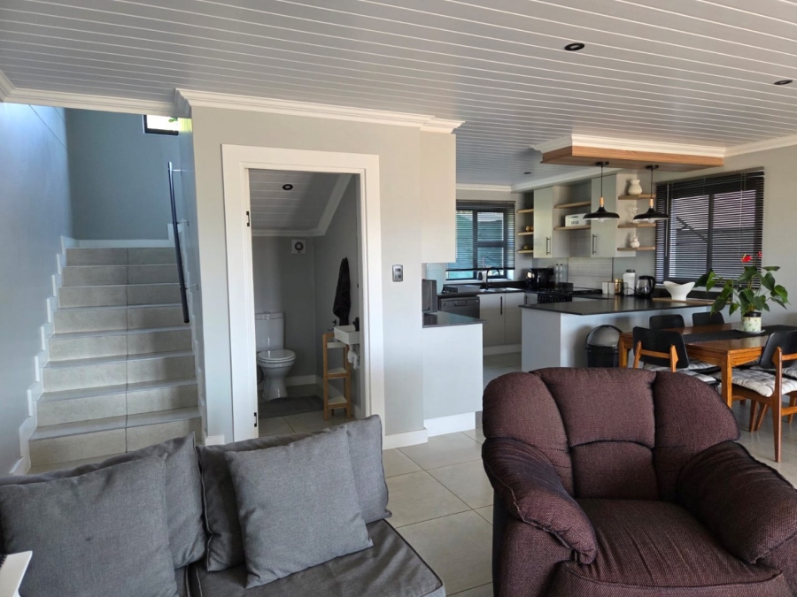 4 Bedroom Property for Sale in Hartenbos Heuwels Western Cape